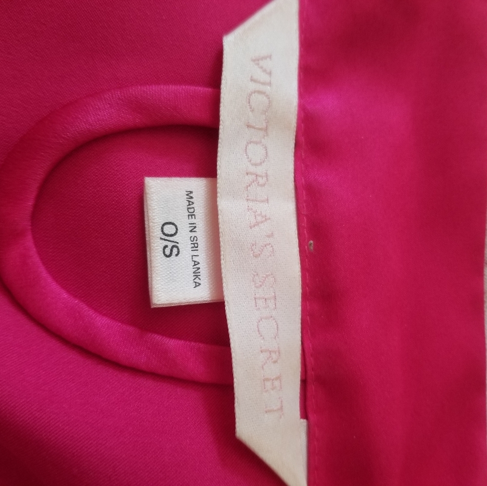 VS kimono Robe - Picture 4 of 4